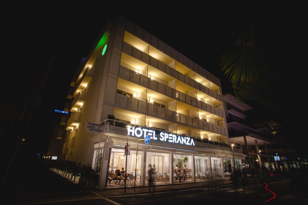 Hotel Speranza Lido di Jesolo Buitenkant foto